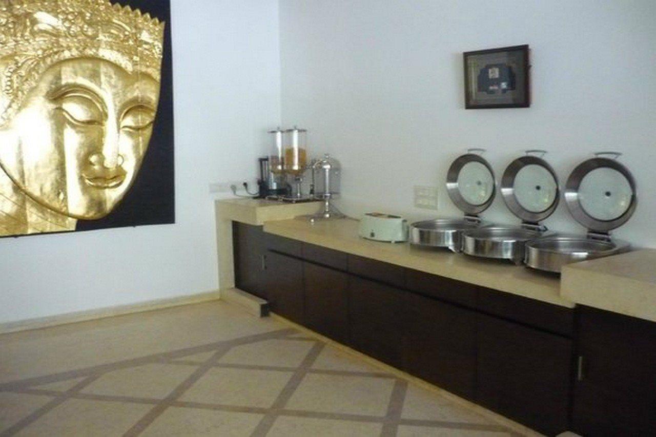 Jht Hotels Nuova Delhi Esterno foto