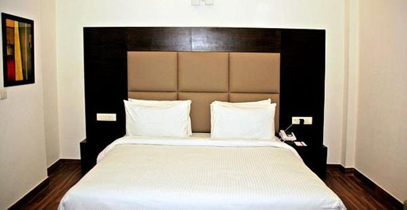 Jht Hotels Nuova Delhi Esterno foto