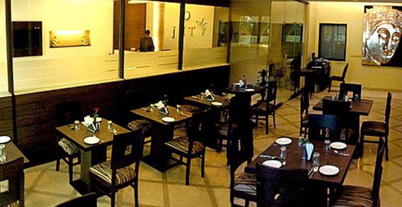 Jht Hotels Nuova Delhi Esterno foto