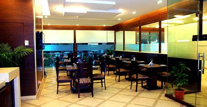 Jht Hotels Nuova Delhi Esterno foto