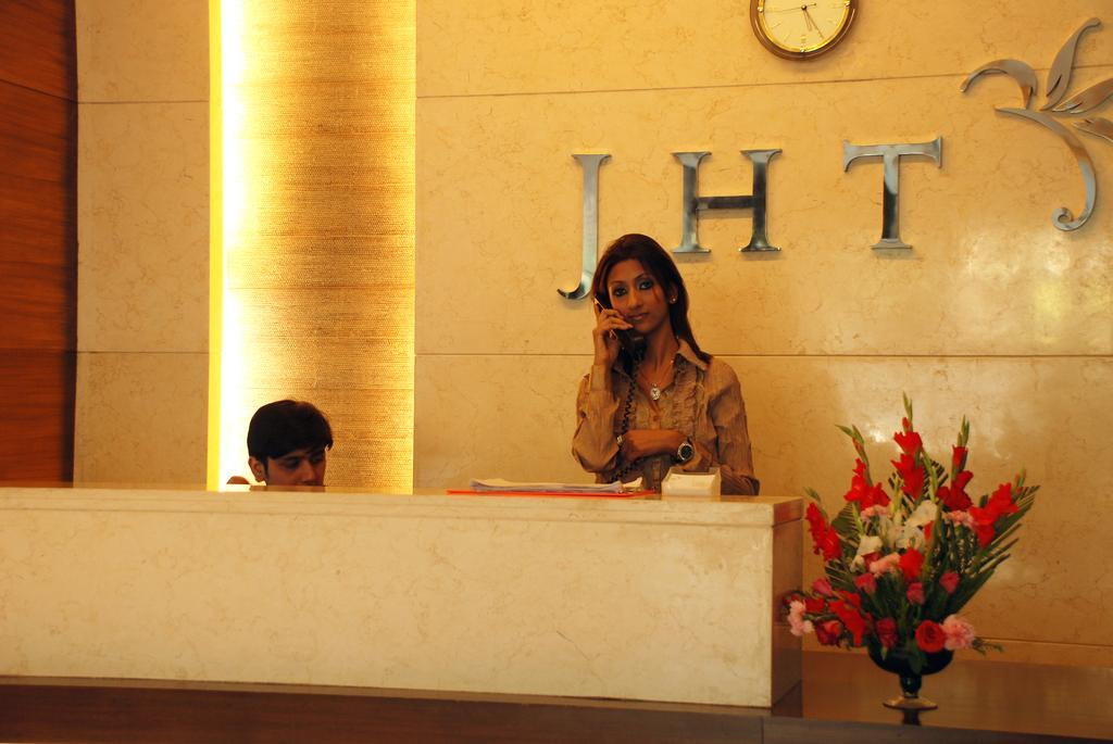 Jht Hotels Nuova Delhi Esterno foto